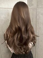 スリー(Three) 透明感ミルクティーベージュ×ふんわり愛されロング