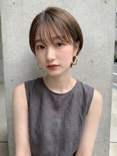 バーチュー(virtue)&nbsp;【美シルエット】ひし形ショート×耳掛け×9トーンベージュ