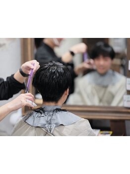 【プチ個室完備】メンズで美容室に行くのが恥ずかしい..プチ個室完備だから安心◎ガラッとイメチェンも叶う