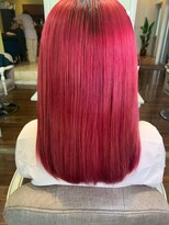 ジウ 上通り(JIU)&nbsp;ハイトーン×ツヤ感暖色×暗髪インナーカラーストレートセミディ