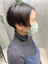 テトヘアー(teto hair) 刈り上げショート、ハンサムショート、前下がり、センターパート