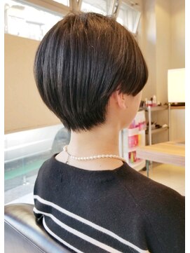 フロア(FLOOR) #骨格補正#ハンサムショート#えりあしすっきりショート