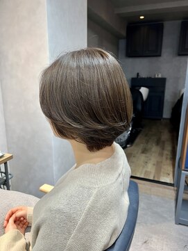 ニール(Neal) 【Neal 新宿/西新宿】 ショートボブ *