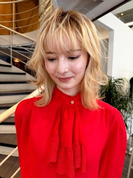 ロライマ 中目黒(roraima) ハイブリーチ/ゴールドベージュカラー/ミディアムレイヤー