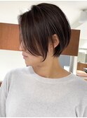 黒髪　ボブルフ　ネビージュ　小顔　ワンレン　スペインカール