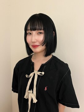 ビーハイブアヴェダ PARCO2店(BEHIVE AVEDA) 黒髪ボブ×姫カット【三橋由奈】