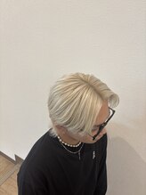 アンソメット 上津店(UN SOMMET) ブロンド/ホワイトブロンド/メンズカット/ハイトーン