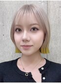 切りっぱなしボブハイトーンカラーナチュラルボブブロンドカラー