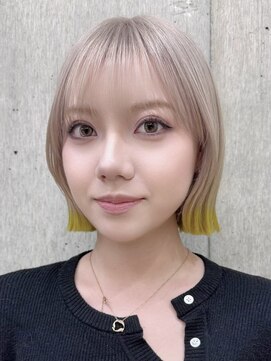 サンク 原宿 表参道(cinq) 切りっぱなしボブハイトーンカラーナチュラルボブブロンドカラー