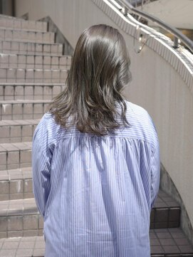 サロン シー(salon sea) salonsea 仙田　オリーブベージュ