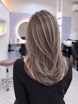 コスメポット(Cosmepot)の写真/ハイライトでおしゃれに白髪カバー☆白髪染めではできない明るい髪色が可能です◎髪色UPで気分もUP♪