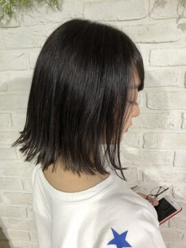 アンククロス 表参道(ANKH CROSS) パツっと切りっぱなしボブ 本間寛人【ANKH CROSS 表参道】