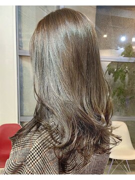 アクアオモテサンドウ(ACQUA omotesando) △ブリーチなし韓国風レイヤーカットオリーブグレージュ髪質改善