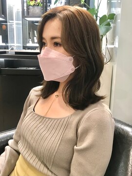 ラブクロムトーキョー オモテサンドウ(LOVECHROME OMOTESANDO) ペールベージュカラー☆大人かわいい美髪くびれヘア外ハネボブ