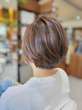 アトリエ atorie ハイライトカラー脱白髪染めハイライトケアブリーチ【岸和田】