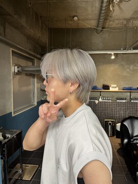 ビューティアンドトリップ クイーンズグッドプラン(Beauty&Trip QUEENS Good Plan) ホワイトベージュ