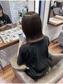 アッシュグレージュ
