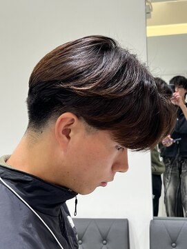 テクト バイアッシュ 吉祥寺店(Tect by Ash) センターパートニュアンスパーマツーブロック刈り上げマッシュ