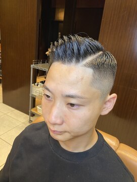 ヘアーモードキクチ 神田日銀通り店 サイドパート