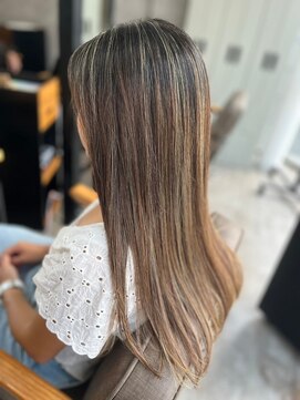 ソイクフ 高田馬場店(SOY-KUFU) 20代30代40代◎似合わせカットフェミニンロングメルティカラー