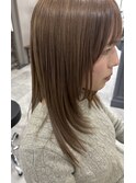 ベージュ＋顔周りレイヤー