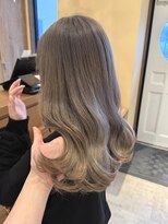 ルシュカイチマルニ(Rasca102)&nbsp;Rasca◇ミルクティーグレージュ　ブリーチオンカラー