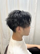 ウィロー(WILLOW)&nbsp;【WILLOW京橋】センターパート×ウェーブパーマ(小玉泰基)