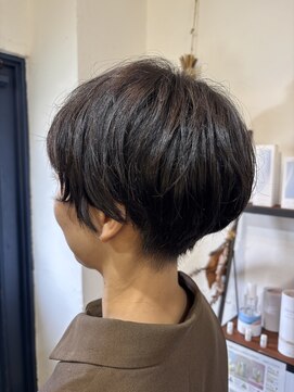 ロウスリー(Lowsly) マッシュショート　２０代　３０代　40代