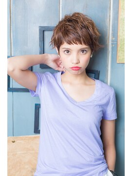 フィッジ(PHIDGE) ★外ハネ雰囲気ショート★