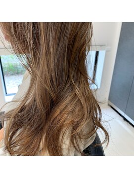 レイフィールド 刈谷店 透け感アッシュベージュ