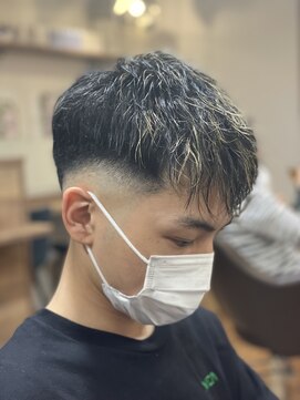 スノードロップ 高円寺店(Snowdrop) ダークアッシュ/アッシュブラック/カルマパーマ/ベリーショート