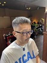 カットスペース キャロル(CUT SPACE CAROL) スキンフェード