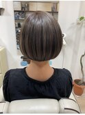 ショートボブ