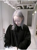 ホワイトグレー