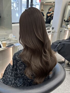 ロール 博多(Role) 縮毛矯正/髪質改善/酸性ストレート/透明感カラー