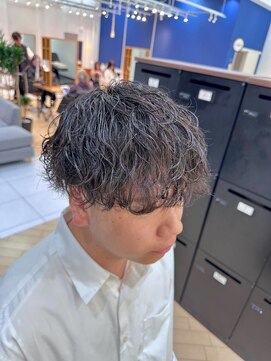 ユニ バイ マグ 長野店(Uni.by Mag) 波巻きスパイラルパーマメンズマッシュツイストスパイラルパーマ