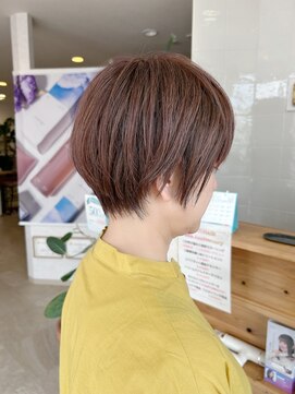 キュウヘアー(KYUU HAIR) ショート×白髪ぼかしで若見えショート