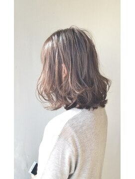 アンティエバイプレッティ(Amitie by pretty) イルミナカラー+アッシュベージュ