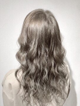 ディバイス(Device) 外国人風Wカラー！