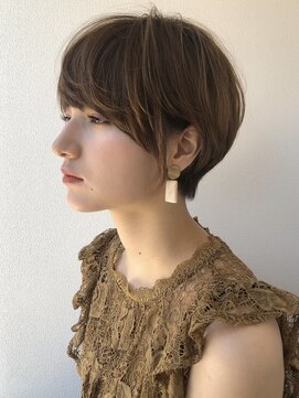 ヴェイン(VEIN) フォギーベージュ/ウェーブパーマ/耳かけ/ショート