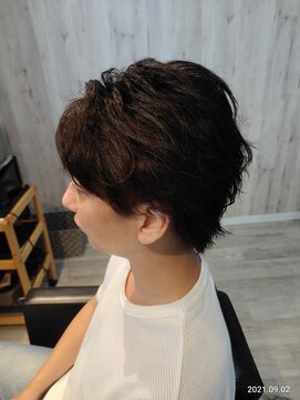 ヴィラックスヘア(ViLax Hair) かんたんウェーブ無造作感のパーマ風ヘア