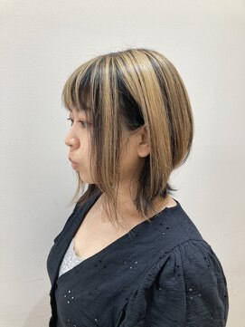 ヘアーライズ 池袋東口店(hair RISE) 前下りグラボブ風ウルフカットアンブレラカラーストローベージュ