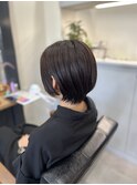 レイヤーカットで毛流れのある大人かっこいいショートボブ