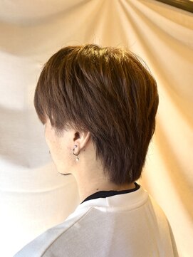 ココカラヘアー ニコ(cococara hair nico) ブリーチなし/ハイトーン/ウルフカット/刈り上げ/メンズカラー