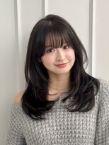 アルティファータ(artifata)&nbsp;ミディアムレイヤー　ロングレイヤー　レイヤーカット