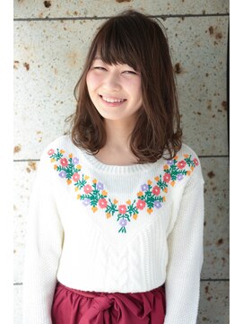 ルフュージュ(Refuge) ツヤ感×抜け感×ナチュラルミディ [大宮美容室]