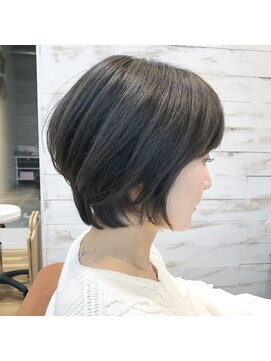 レンク(LENC) Coast.ショートボブ×プラチナベージュ×大人ショート