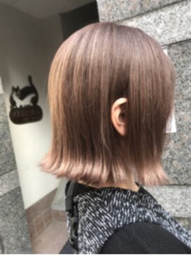 ブラウン (BROWN) 冬のハイトーンベージュ