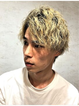 メンズフィール 南森町(MENS FEEL) マッシュウルフ☆ハイトーンソフトスパイラルツイストパーマ