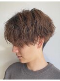 ツイストスパイラルパーマ波巻きスパイラルパーマ前下がり